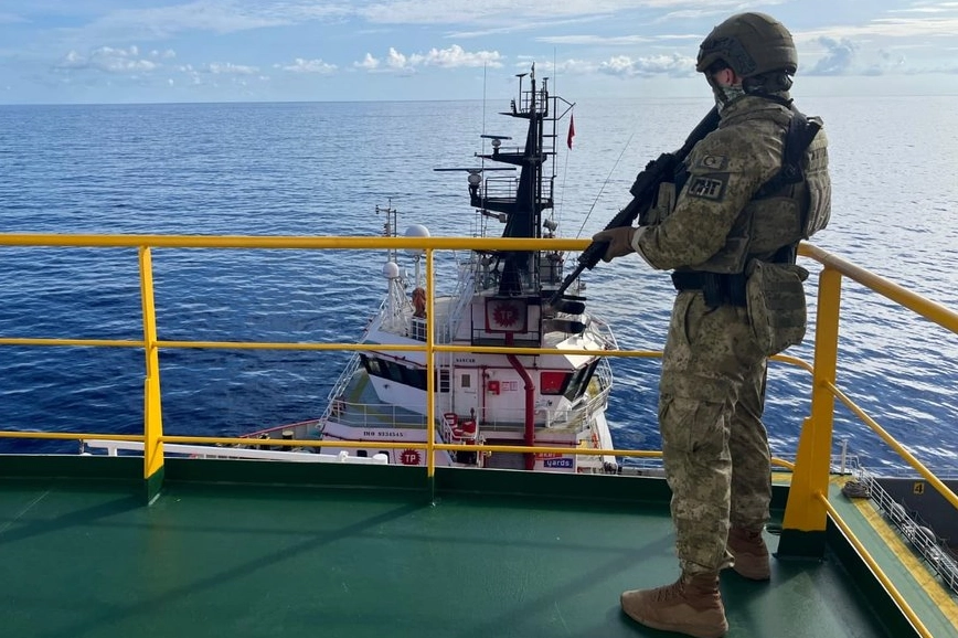 Somali deniz görev grubu’ndan sondaj gemilerine koruma desteği