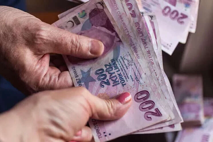 Yaşlı ve Engelli aylıkları Mayıs’ta hesaplara yatıyor