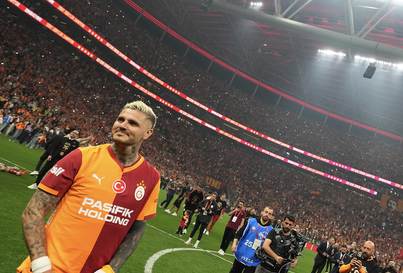 Galatasaray, rakibini 4-2 mağlup ederek şampiyonluğunu ilan etti