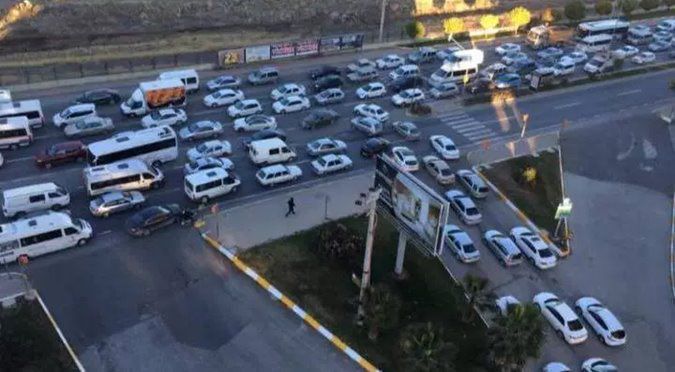 Urfa Çalışma Grubu’ndan kritik çağrı: LGS ve YKS günlerinde trafik yoğunluğuna karşı acil önlem alınmalı!