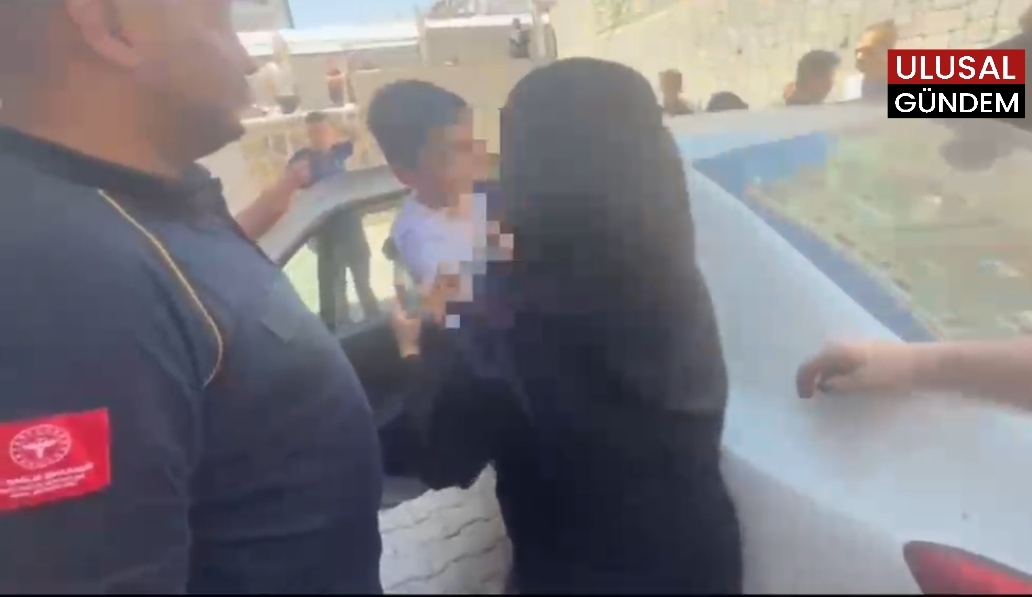 Şanlıurfa’da korku dolu dakikalar: Bagajda mahsur kalan 5 yaşındaki Poyraz’ı itfaiye kurtardı!