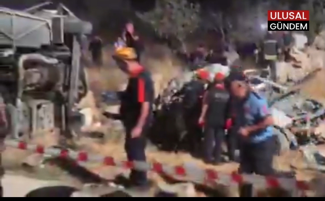 Gaziantep’te feci kaza: Hatalı sollama facia getirdi! 7 ölü, 16 yaralı